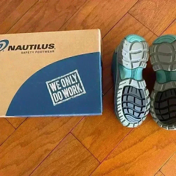 Nautilus Safety Footwear Women’s Spark EH Lavender Size 4 BRAND NEW - Picture 10 of 11